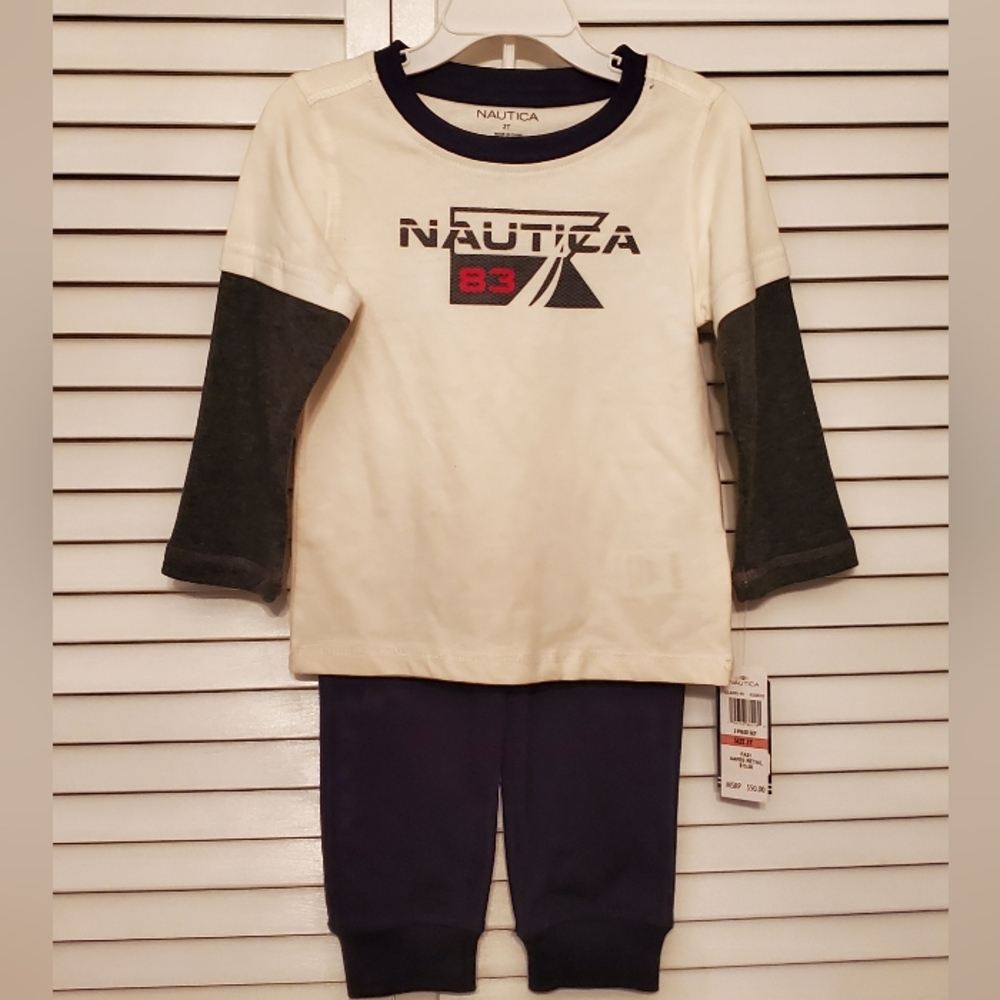 Nautica 2T 2 piece jogger outfit